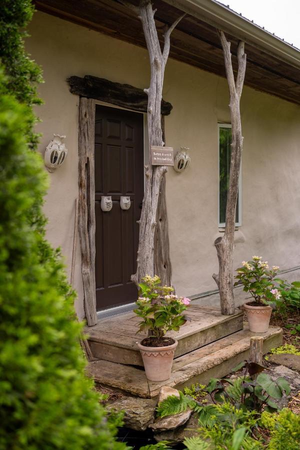 Owl'S Nest Suites Carrying Place Kültér fotó